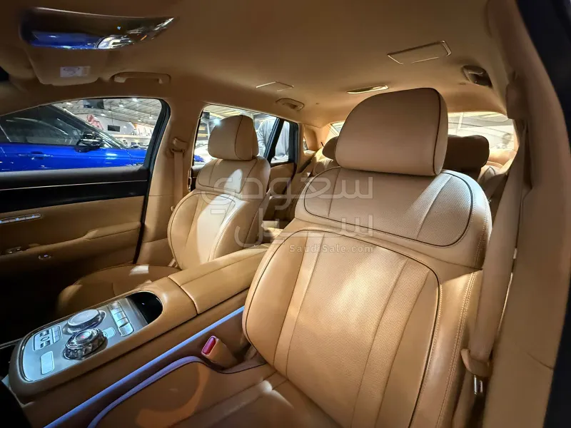 2022 جينيسيس جي 90