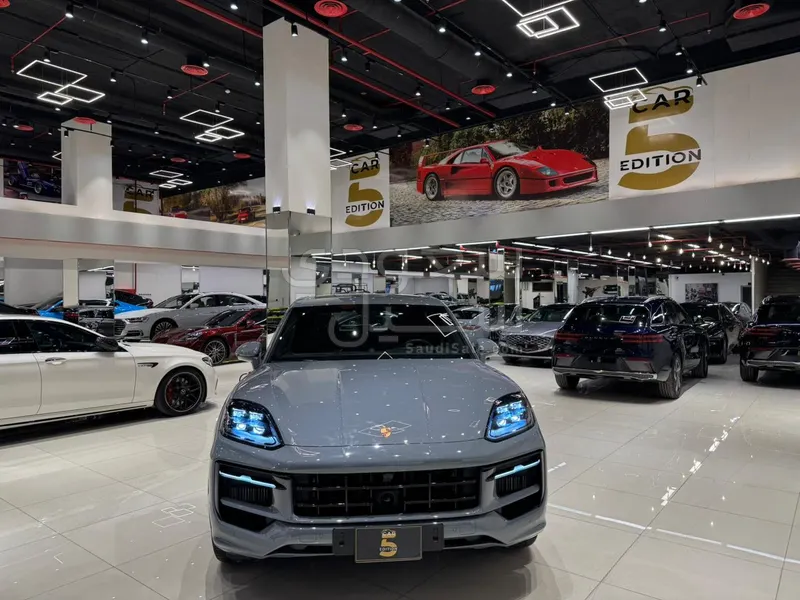 2026 Porsche Cayenne GTS
