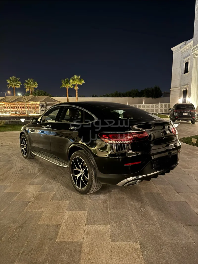 2022 مرسيدس - بنز جي إل سي 200 كوب