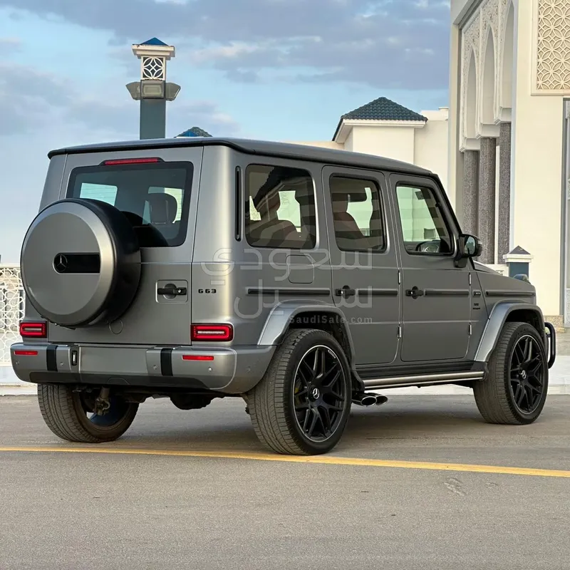 2022 مرسيدس - بنز جي 63 أي إم جي