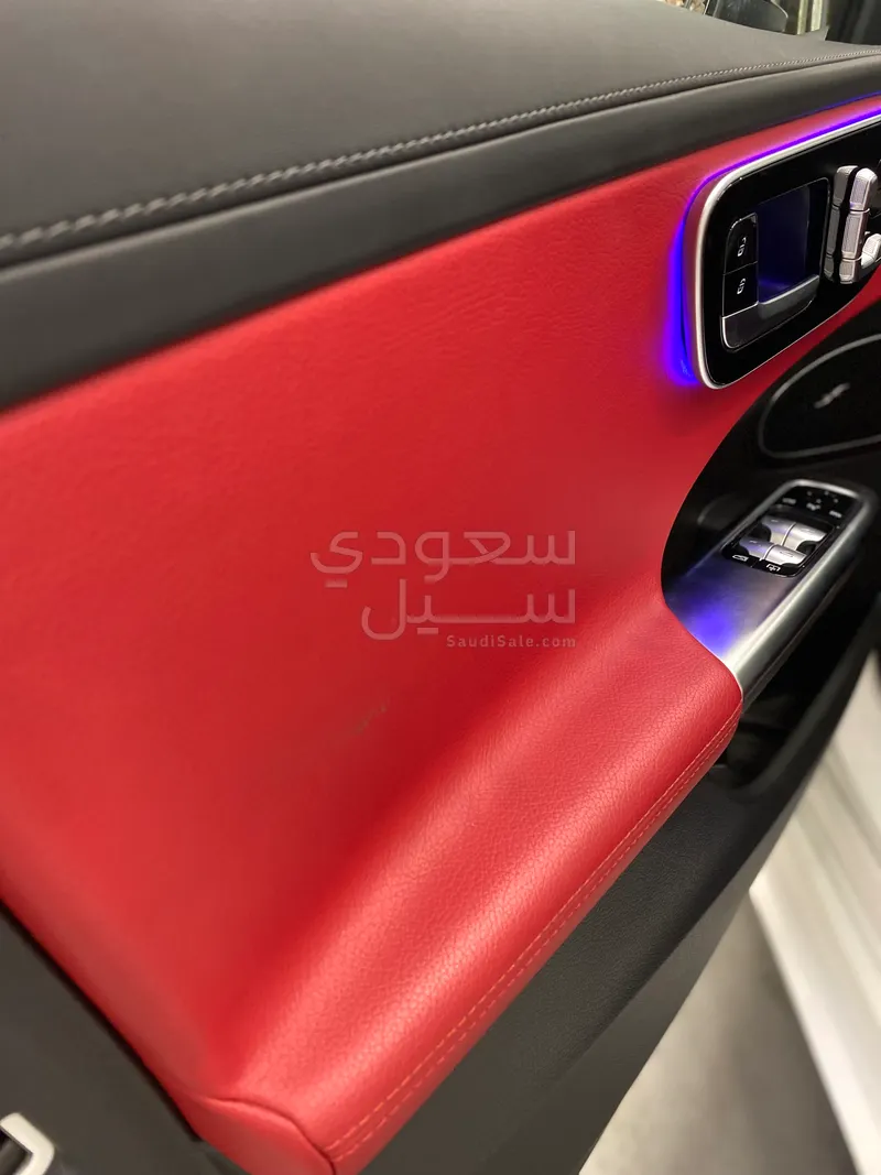 2024 مرسيدس - بنز سي 200 أي إم جي