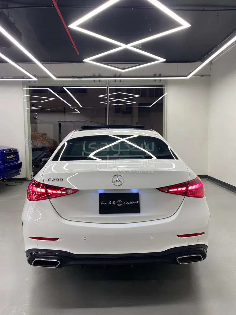 2024 مرسيدس - بنز سي 200 أي إم جي
