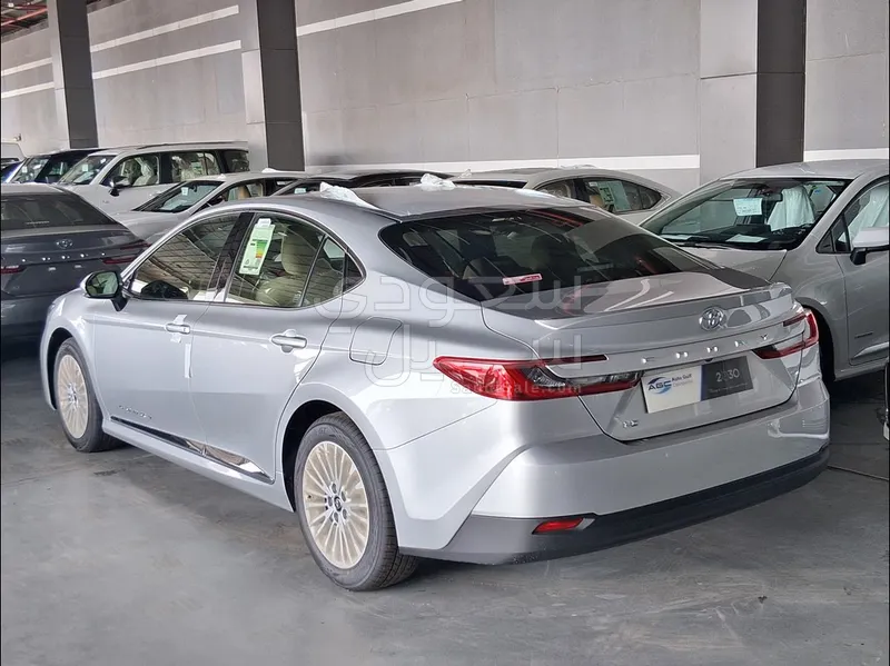 2026 تويوتا كامري ال اي