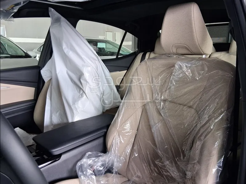 2026 تويوتا كامري ال اي