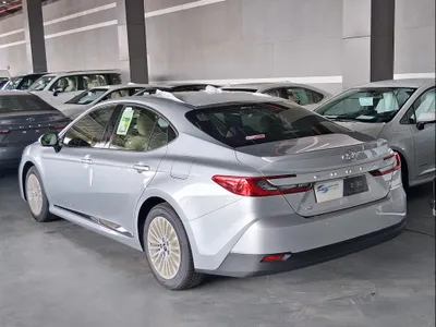 2026 تويوتا كامري ال اي