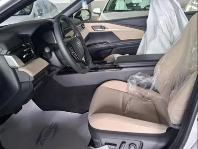 2026 تويوتا كامري ال اي