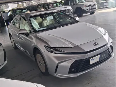 2026 تويوتا كامري ال اي