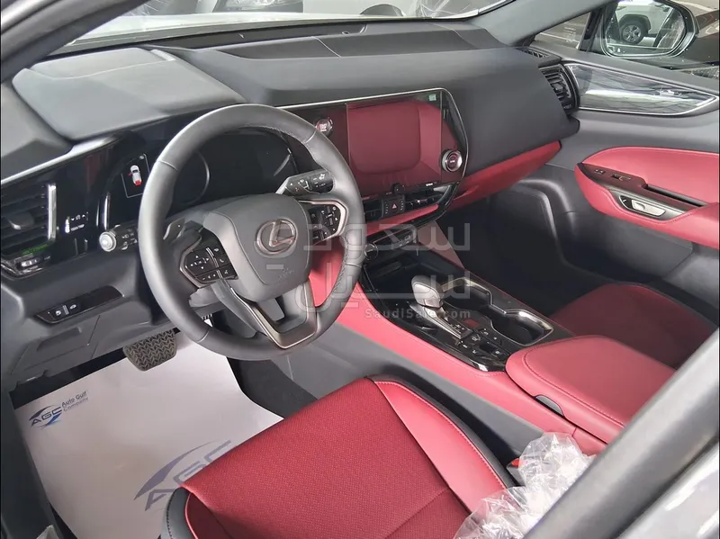 2026 لكزس إن إكس 350