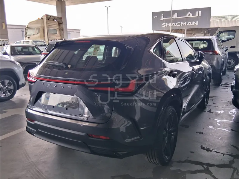 2026 لكزس إن إكس 350