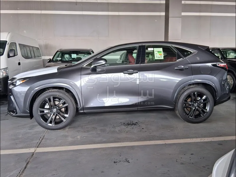 2026 لكزس إن إكس 350