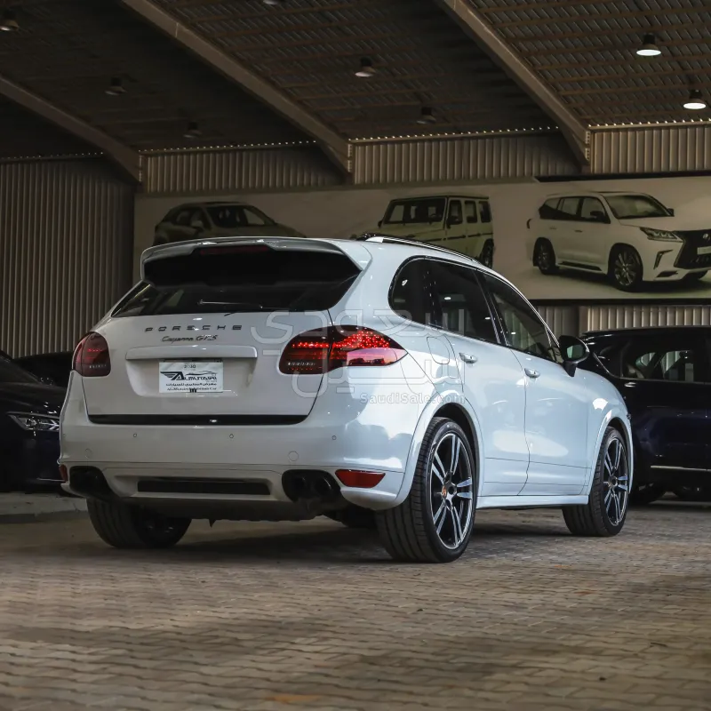 2013 بورش كايين جي تي اس