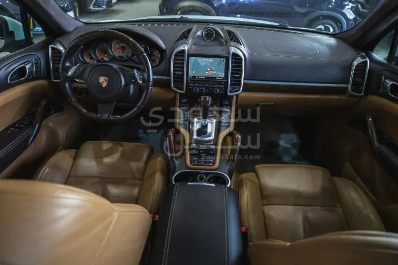 2013 بورش كايين جي تي اس