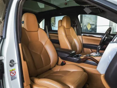 2013 بورش كايين جي تي اس