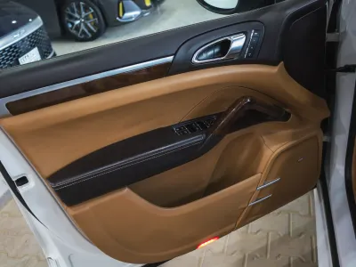 2013 بورش كايين جي تي اس