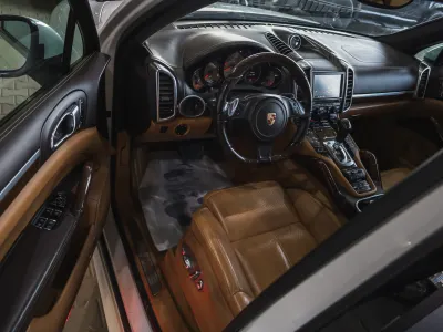 2013 بورش كايين جي تي اس