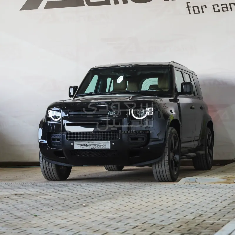 2025 لاند روفر ديفيندر اس اي