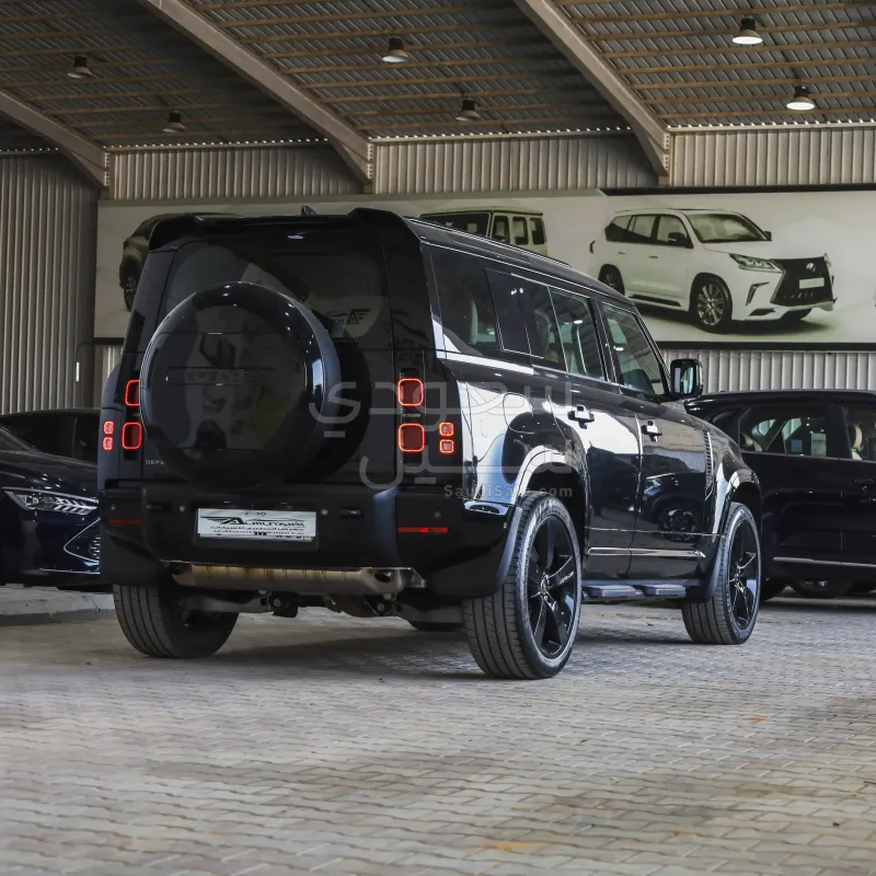 2025 لاند روفر ديفيندر اس اي