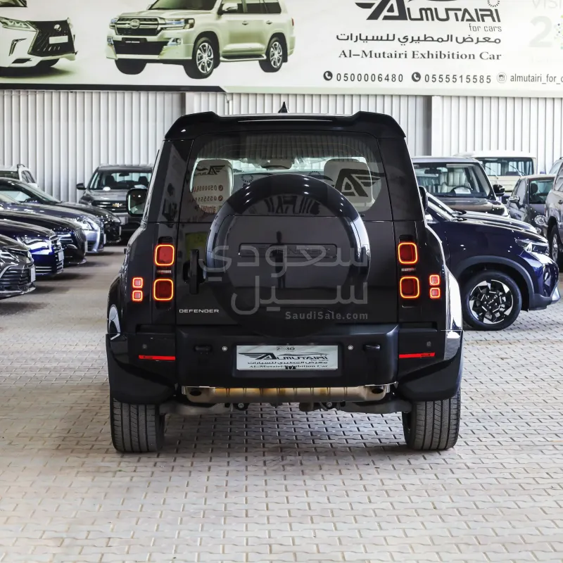 2025 لاند روفر ديفيندر اس اي