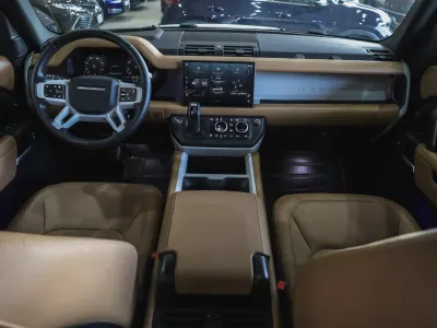 2025 لاند روفر ديفيندر اس اي