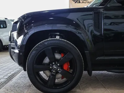 2025 لاند روفر ديفيندر اس اي