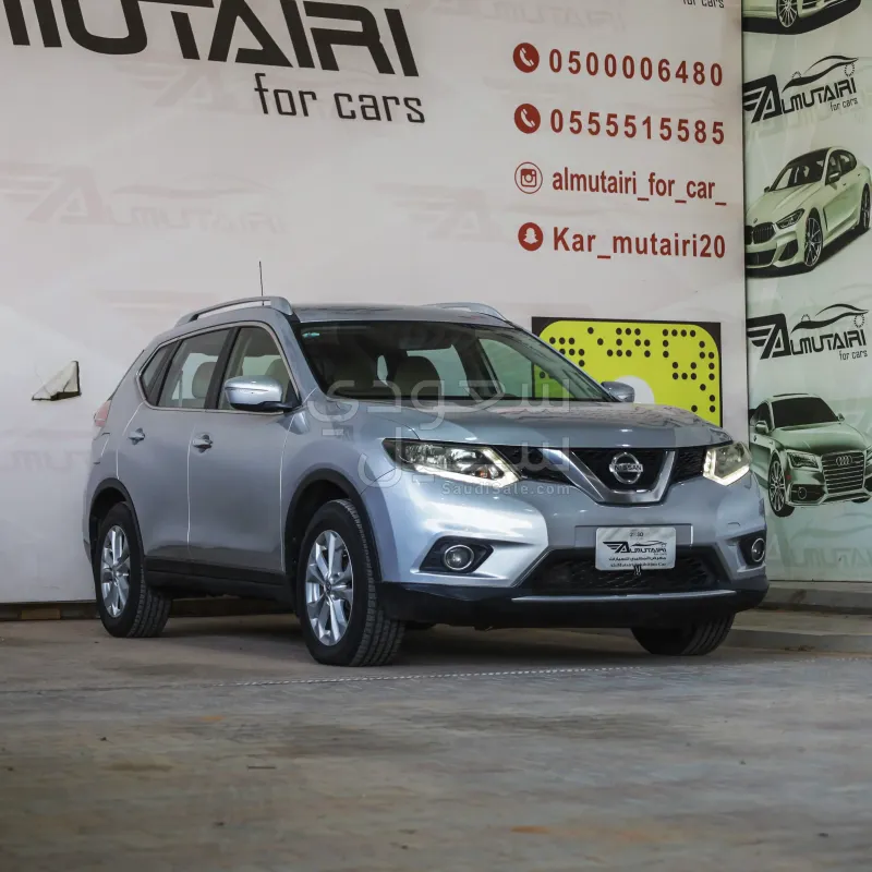 2015 نيسان اكس - ترايل