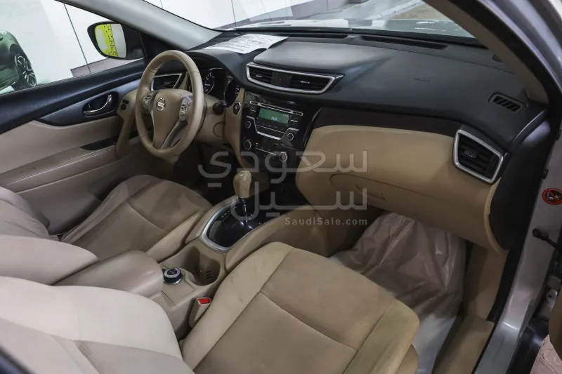 2015 نيسان اكس - ترايل