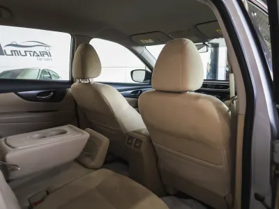 2015 نيسان اكس - ترايل