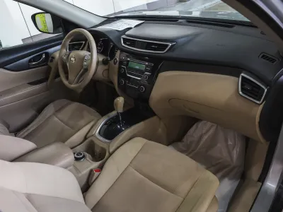 2015 نيسان اكس - ترايل