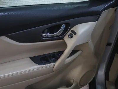 2015 نيسان اكس - ترايل