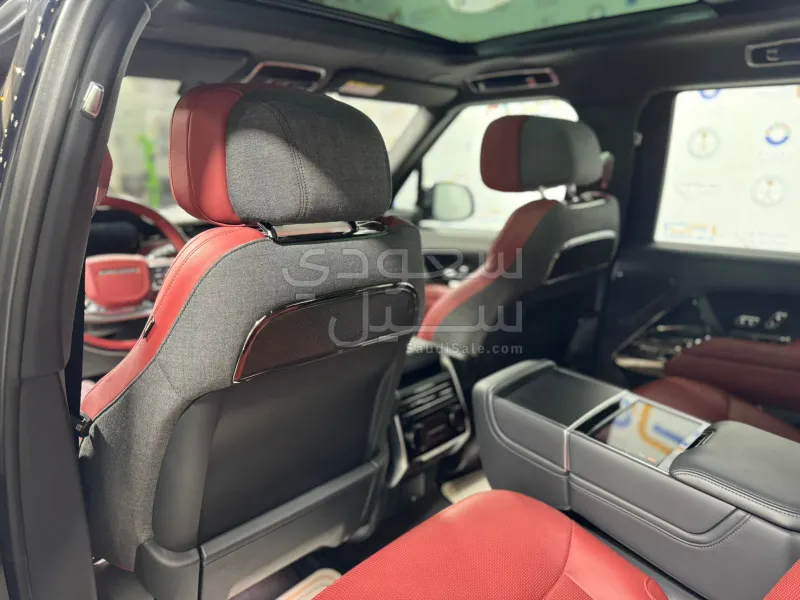 2023 لاند روفر رينج روفر فوج اس في