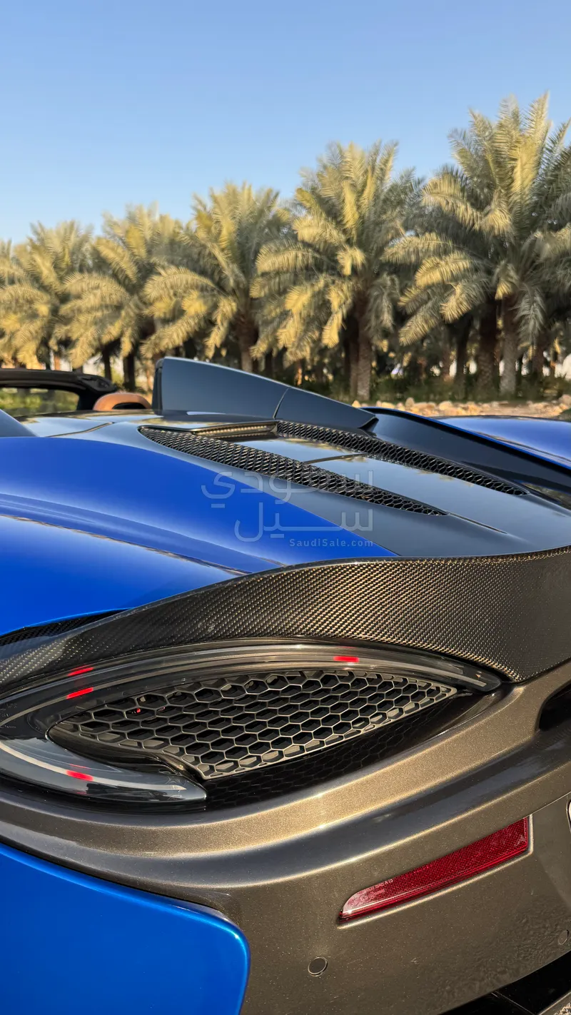 2018 مكلارين 570 اس سبايدر