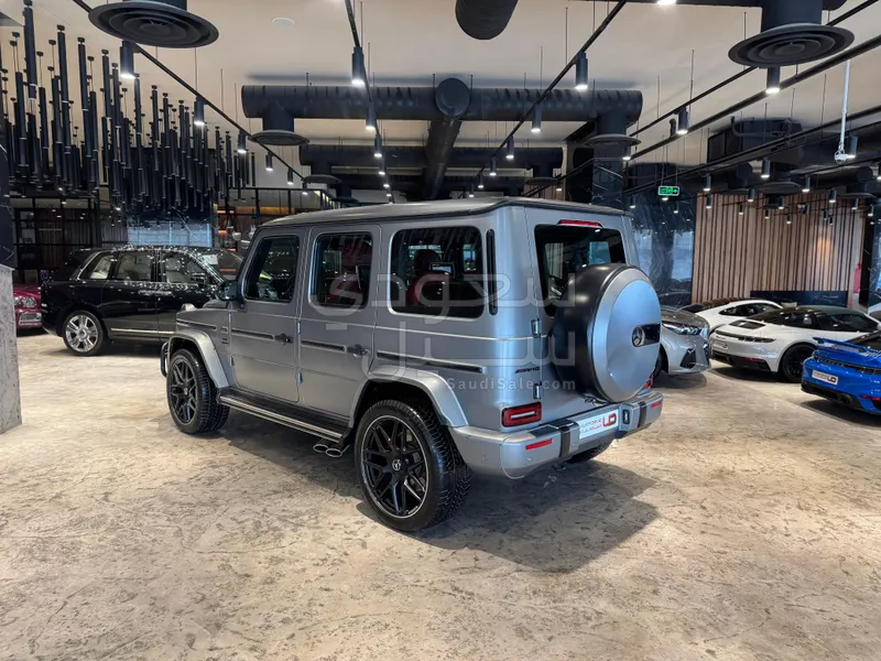 2022 مرسيدس - بنز جي 63 أي إم جي