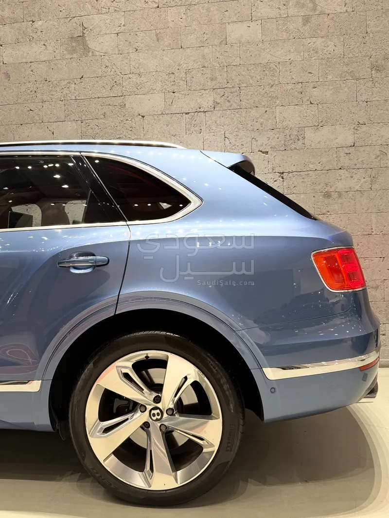 2018 بنتلي بنتايجا