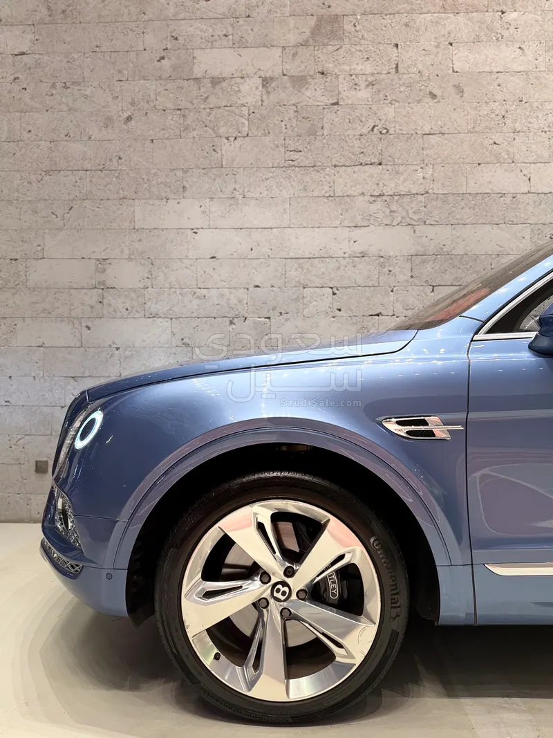 2018 بنتلي بنتايجا