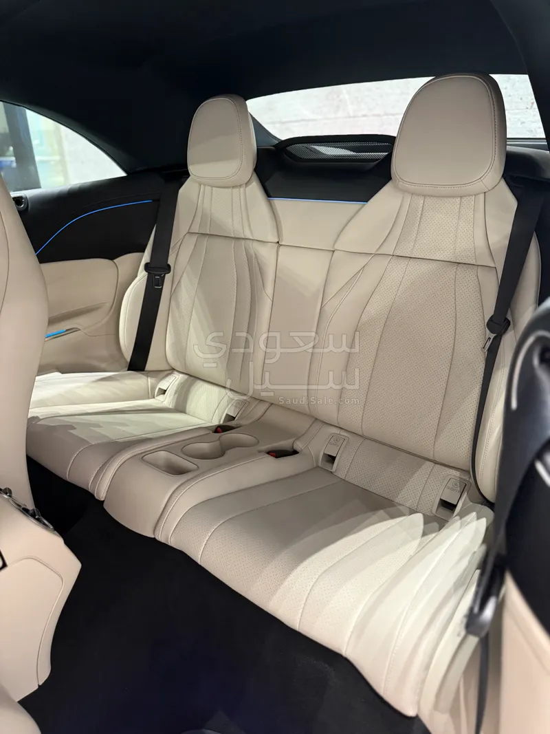 2025 مرسيدس - بنز سي إل إي 300