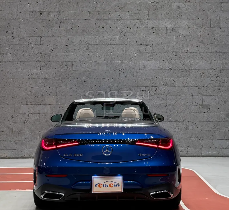 2025 مرسيدس - بنز سي إل إي 300