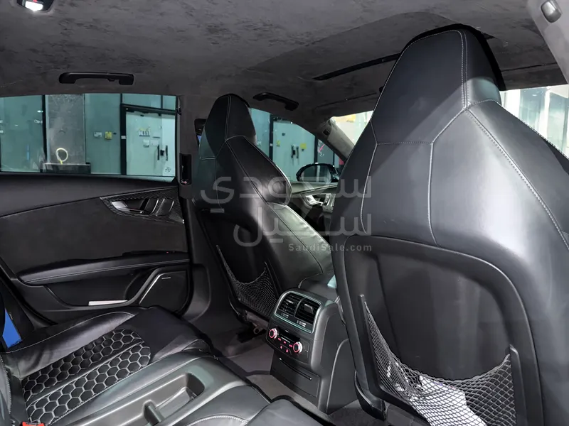 2016 اودي ار اس 7