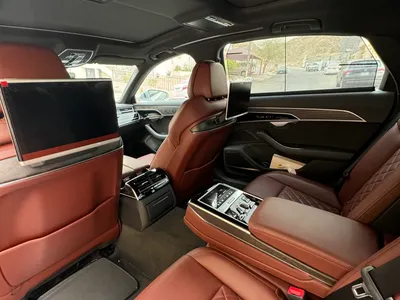 2020 اودي اي 8 ال 55تي اف اس أي