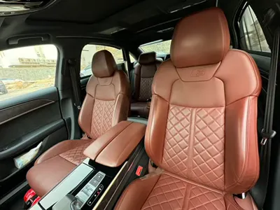 2020 اودي اي 8 ال 55تي اف اس أي