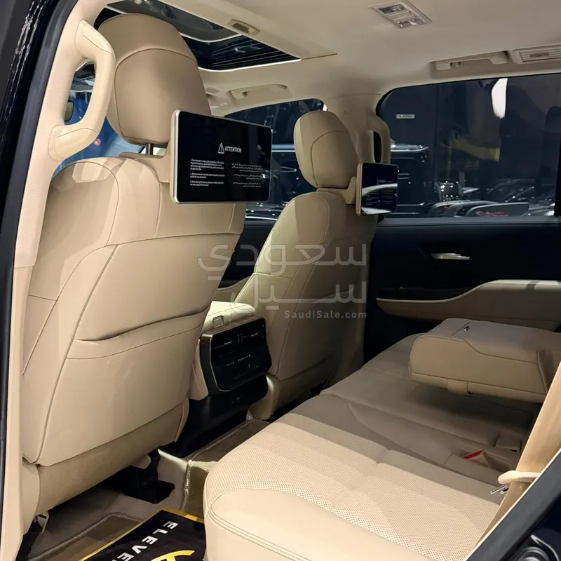 2023 تويوتا لاند كروزر جي اكس ار4