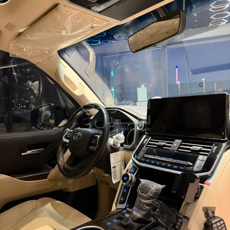 2023 تويوتا لاند كروزر جي اكس ار4