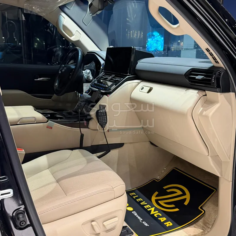 2023 تويوتا لاند كروزر جي اكس ار4