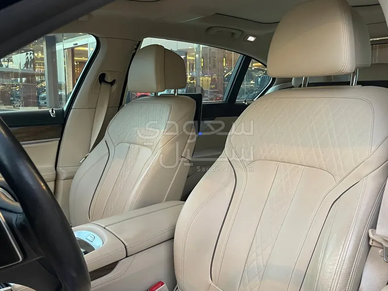 2018 بي ام دبليو الفئة السابعة 740 إل أي