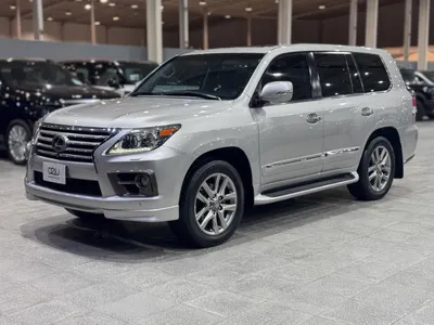 2013 لكزس إل إكس 570