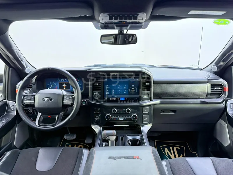 2025 فورد اف 150 رابتور ار
