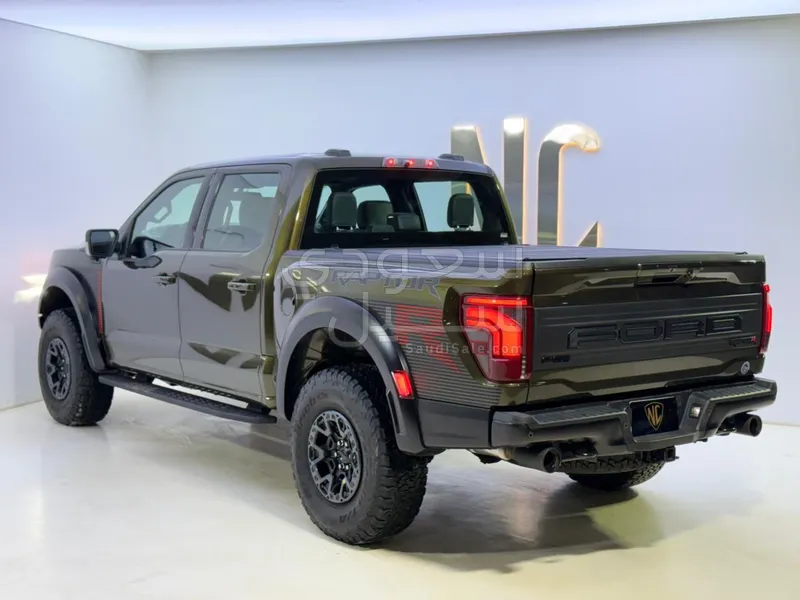 2025 فورد اف 150 رابتور ار