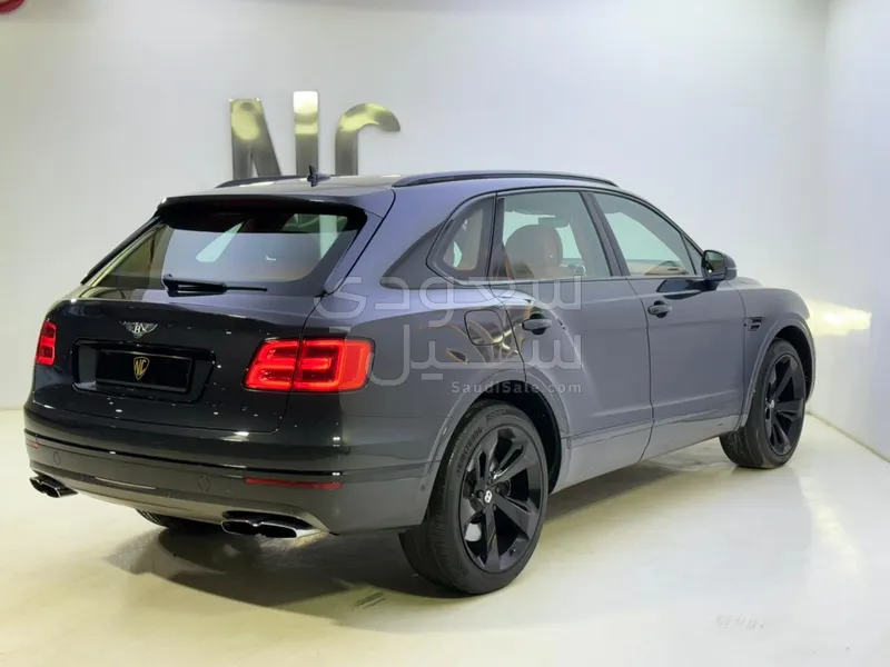 2020 بنتلي بنتايجا