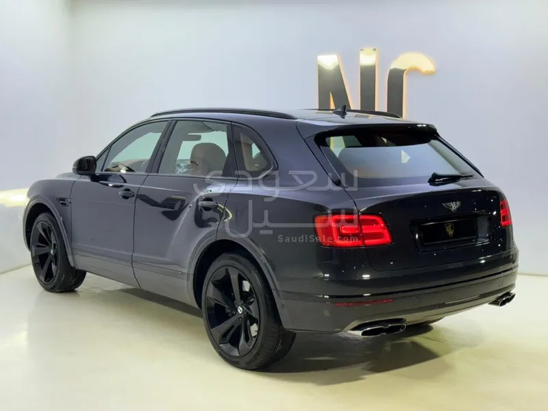 2020 بنتلي بنتايجا