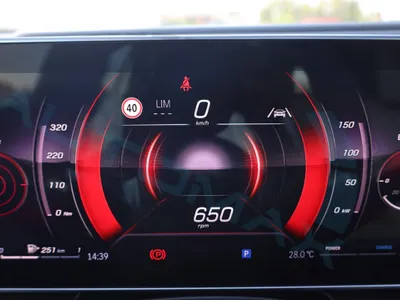 2026 مرسيدس - بنز جي إل سي 200 اي ام جي