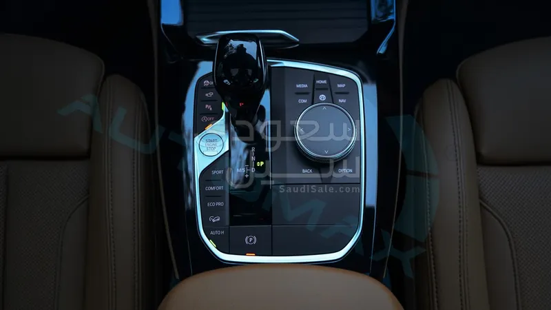 2025 بي ام دبليو الفئة اكس 4 ام كت